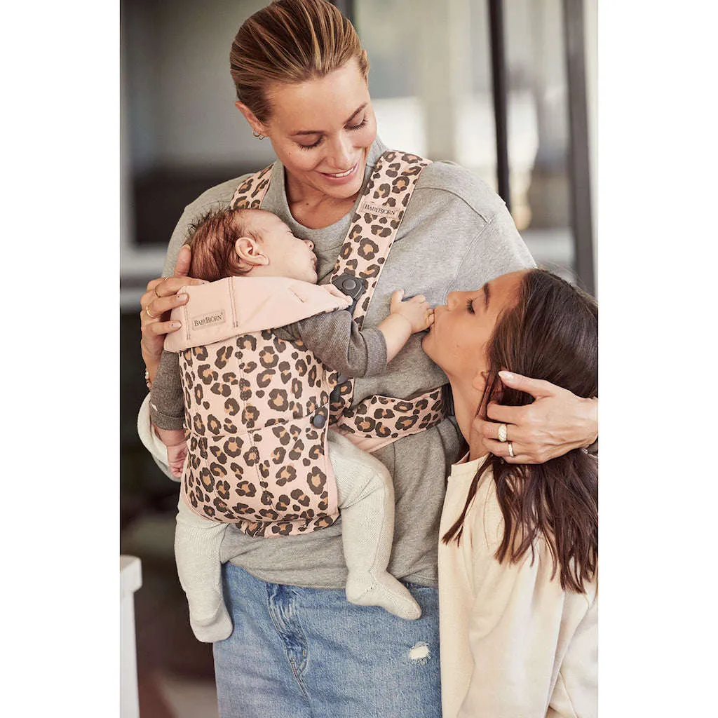 BABYBJÖRN Baby Carrier Mini in Cotton