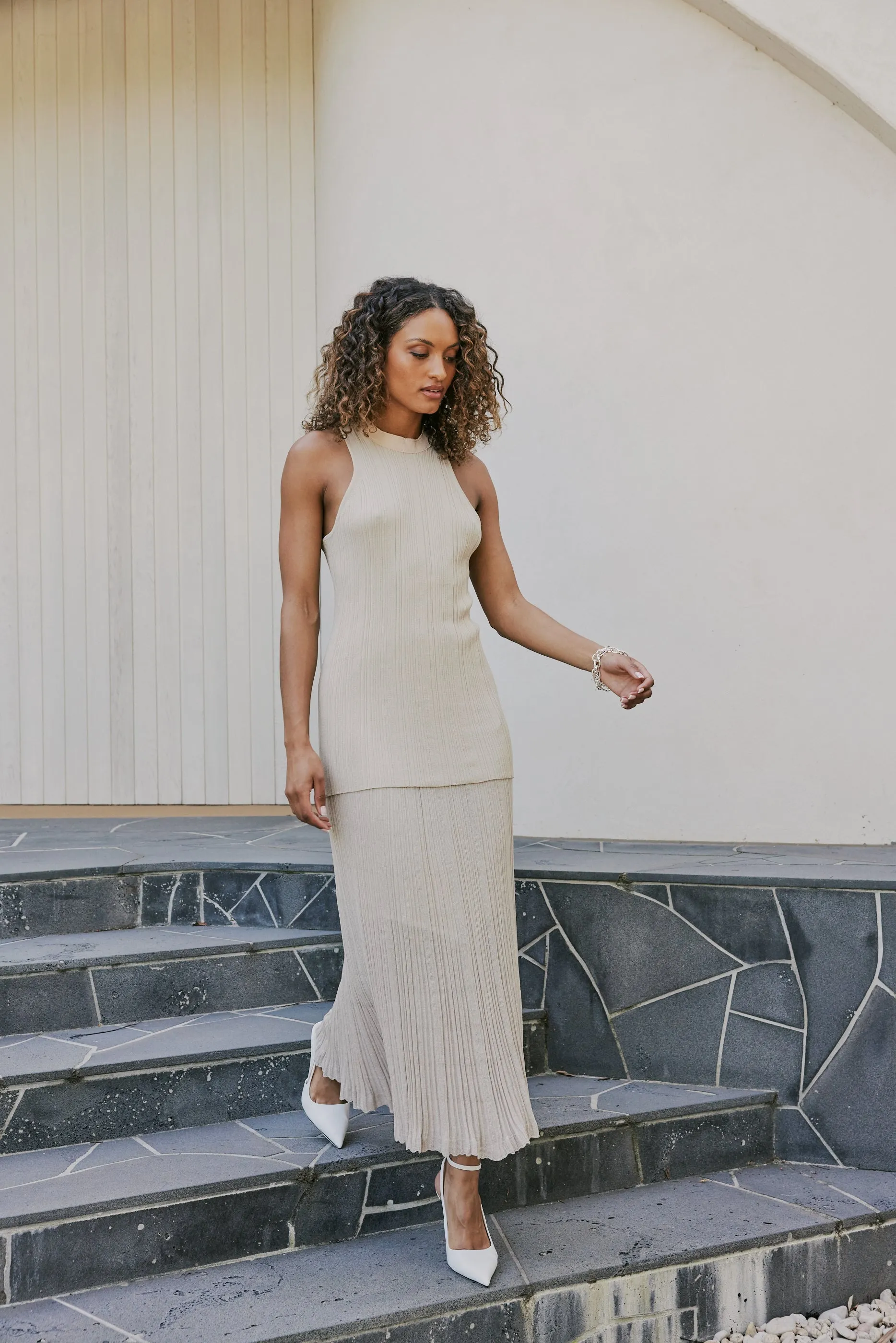 CURAAE Savannah Ribbed High Neck Sleeveless Knit Set In Beige