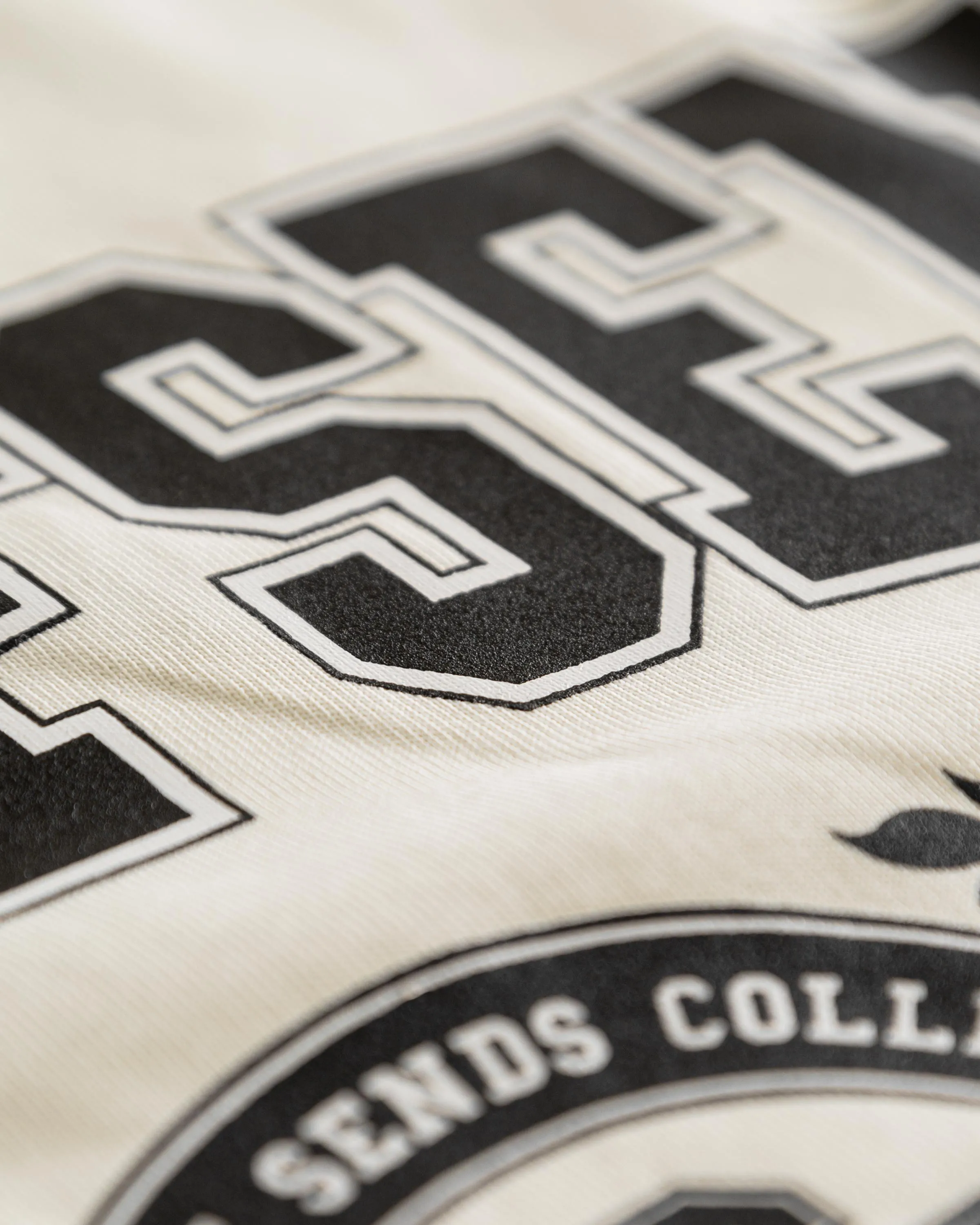 SCHAEFCHEN COLLEGE SHIRT