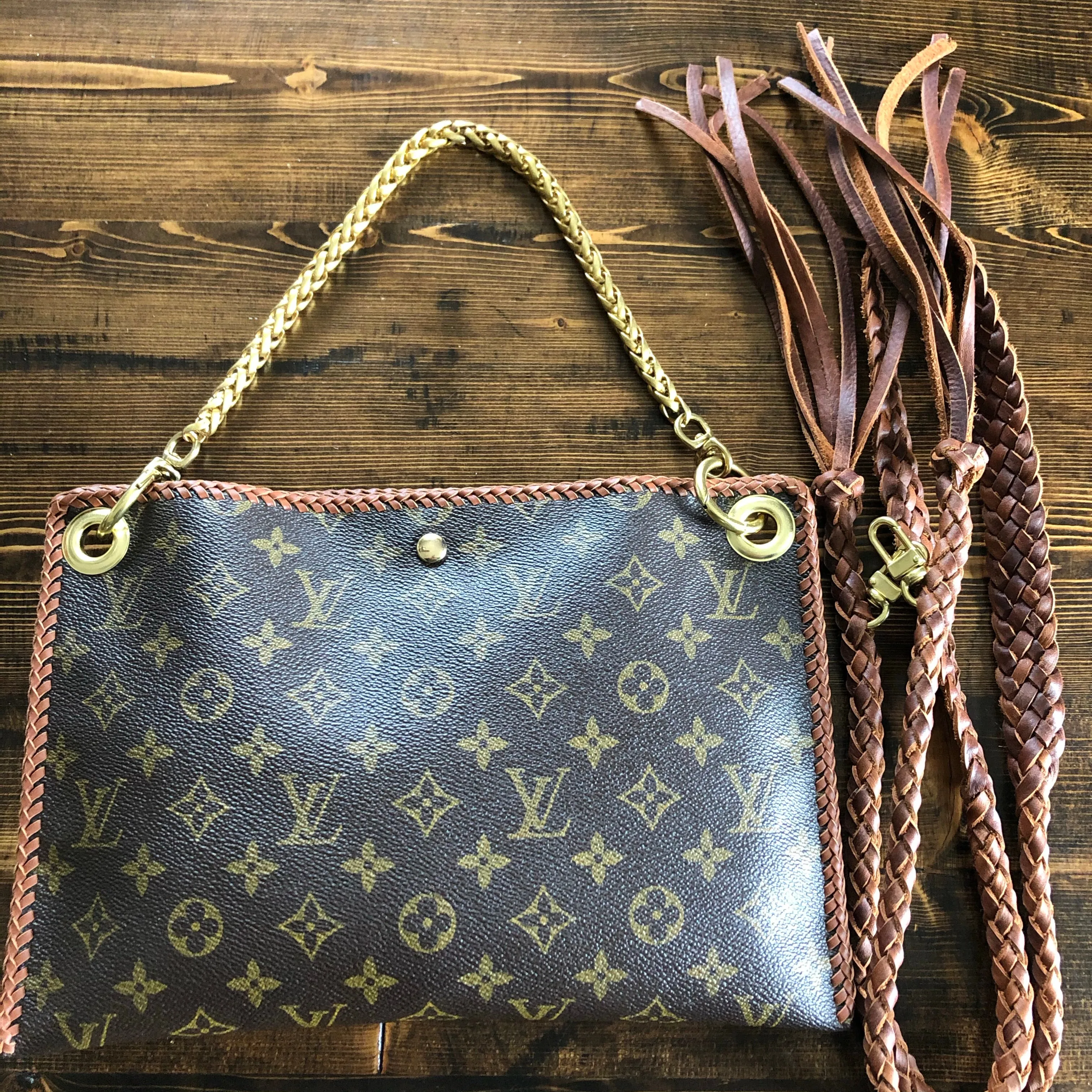 The XL Nuthatch - Vintage Monogram in Caramel Crossbody